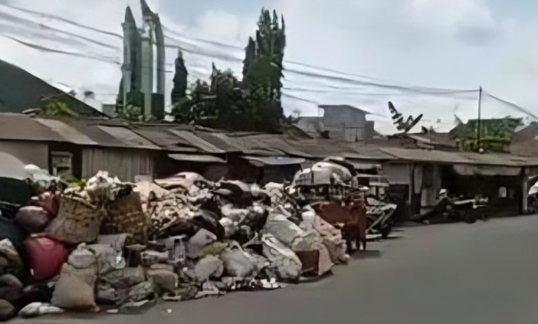 sampah Pasar Pancasila