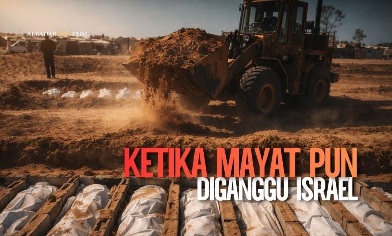 Alat berat militer Israel menggali area pemakaman warga Palestina di Gaza saat operasi militer berlangsung.