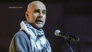 Pep Guardiola mengenakan keffiyeh saat menyampaikan pidato pro-Palestina dan mengkritik diamnya pemimpin dunia