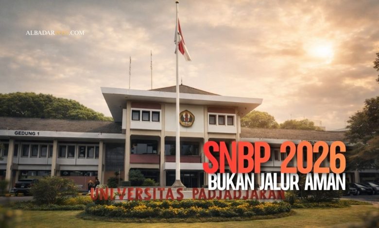 Siswa SMA berdiskusi dengan orang tua menyiapkan strategi pendaftaran SNBP 2026 di rumah
