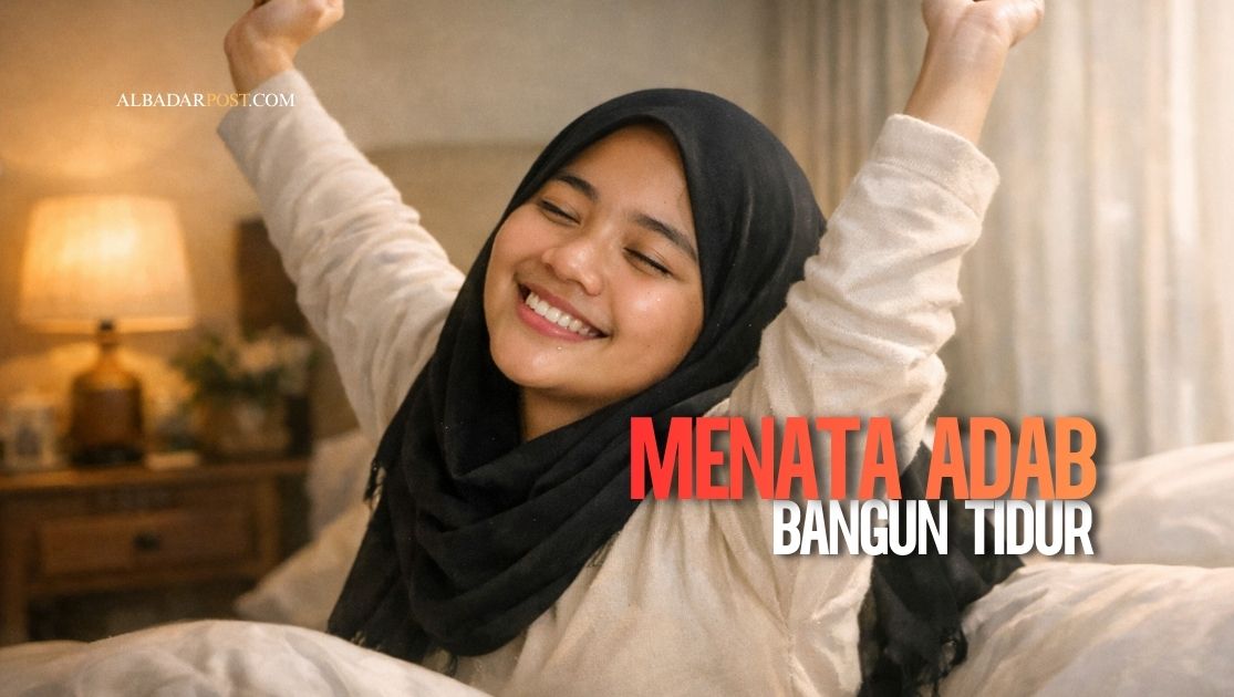 Ilustrasi perempuan Muslim bangun tidur sambil tersenyum di kamar tenang, mencerminkan adab bangun tidur sesuai sunnah Rasulullah SAW