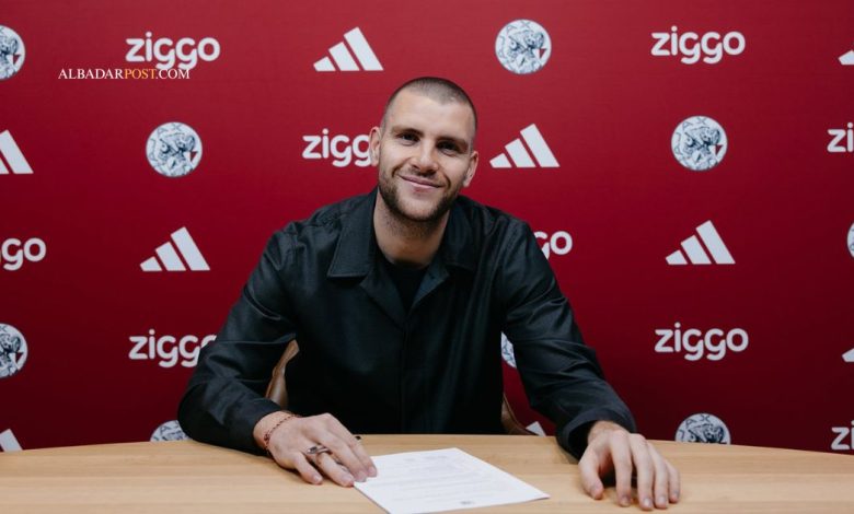 Maarten Paes resmi bergabung dengan Ajax Amsterdam sebagai bagian dari strategi regenerasi kiper klub Eredivisie