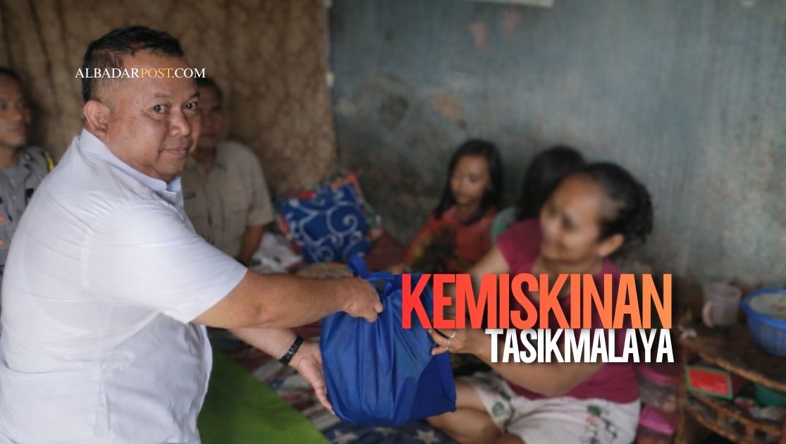 Ilustrasi kondisi kemiskinan di Tasikmalaya dengan warga beraktivitas di lingkungan sederhana mencerminkan kenaikan garis kemiskinan dan kesenjangan sosial.