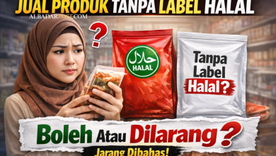 ilustrasi pedagang menjual produk tanpa label halal di toko modern dengan konsumen muslim