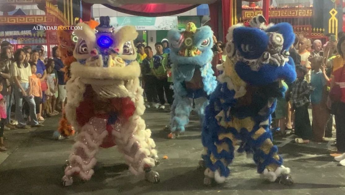 Suasana Cap Go Meh dan buka puasa bersama di Banyumas yang memperlihatkan kebersamaan warga lintas agama.