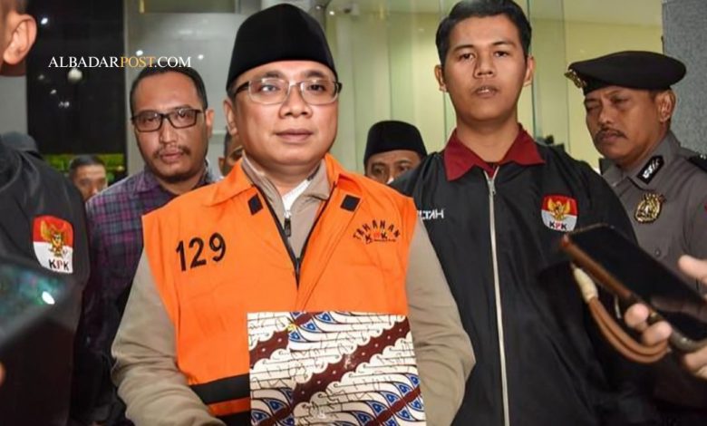 Gus Yaqut tahanan rumah