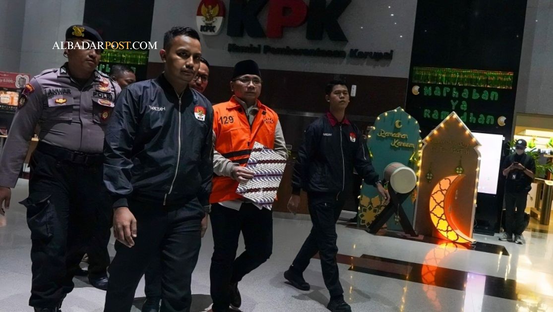 Ilustrasi penahanan Yaqut Cholil Qoumas oleh KPK terkait kasus kuota haji dengan suasana tegang dan dramatis