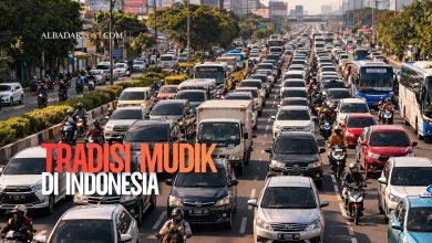 Ilustrasi tradisi mudik Indonesia saat Lebaran dengan kendaraan memenuhi jalan raya menuju kampung halaman