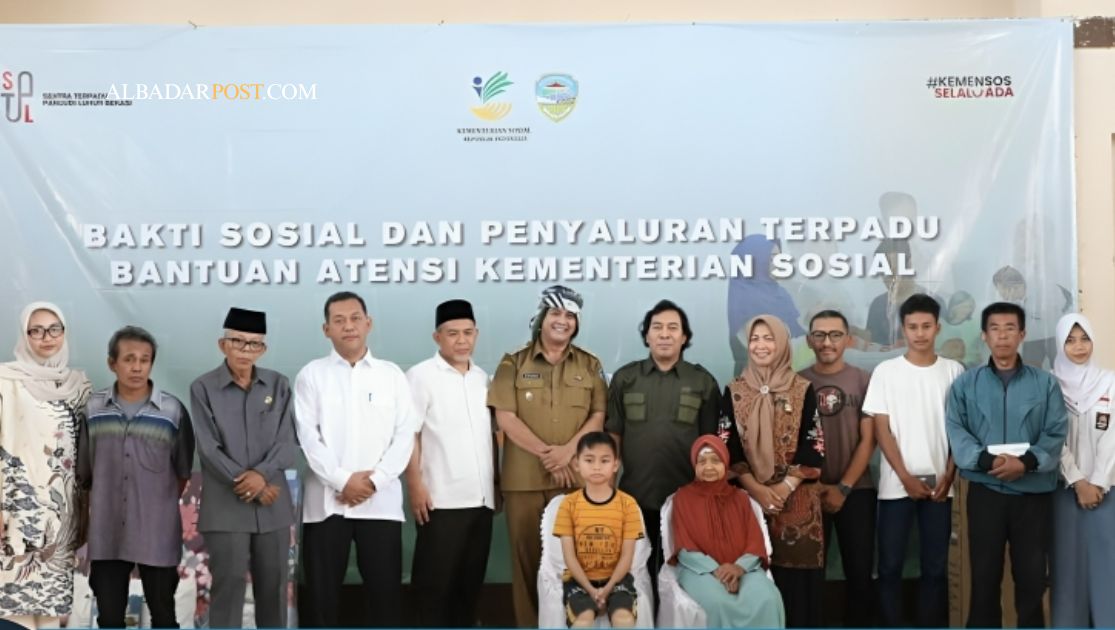 Penyaluran bantuan ATENSI Tasikmalaya 2026 kepada ratusan warga di Gedung Juang