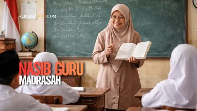 Ilustrasi guru madrasah swasta mengajar di kelas terkait polemik guru madrasah PPPK 2026 yang terbentur aturan UU ASN.