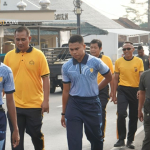 Suasana jalan santai Hari K3 di Mapolres Tasikmalaya yang diikuti TNI, Polri, dan ASN dalam suasana penuh kebersamaan.