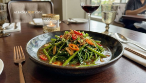 oseng kangkung saus premium tampilan hijau segar dengan bumbu gurih pedas ala masakan rumahan modern