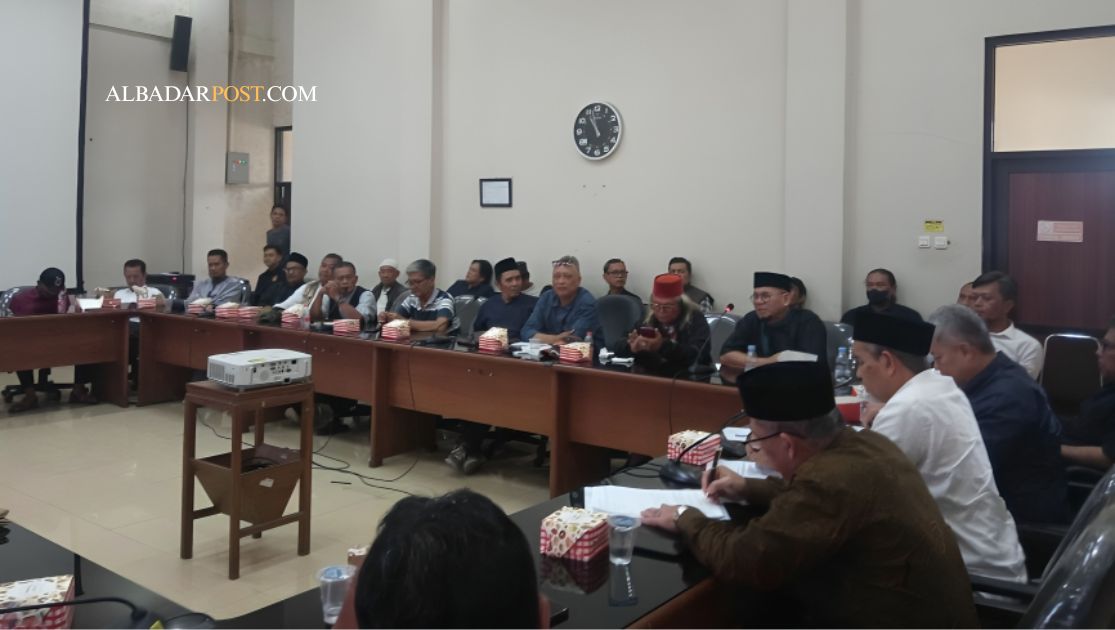 Audiensi FOSSMA dengan DPRD Kota Tasikmalaya membahas transparansi APBD 2026 dan pemerataan pembangunan