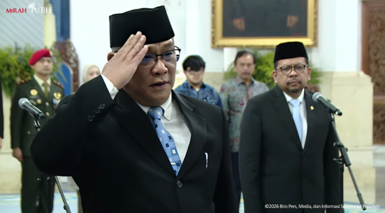 Jumhur Hidayat Menteri Lingkungan Hidup