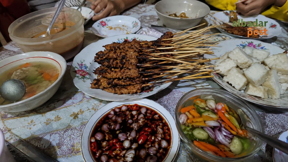 Pendamping Sate