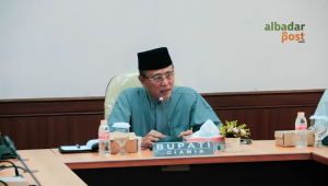 Audiensi FPI dengan Bupati Ciamis membahas miras, narkoba, kenakalan remaja, dan penataan kawasan Masjid Agung Ciamis.