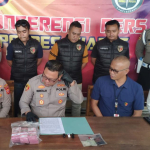 Konferensi pers Polres Ciamis terkait kasus penipuan hibah palsu Rp33 miliar dan uang mainan pecahan Rp100 ribu