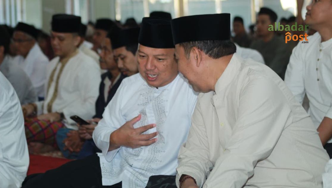 Dandim 0612 Tasikmalaya Letkol Czi M. Imvan Ibrahim menghadiri Shalat Idul Adha 1447 H di Masjid Agung Baiturrahman Singaparna bersama Forkopimda dan masyarakat.