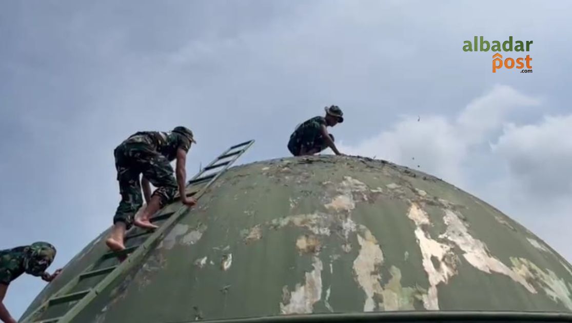 TNI di Pesantren