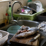 bau amis di dapur
