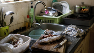 bau amis di dapur
