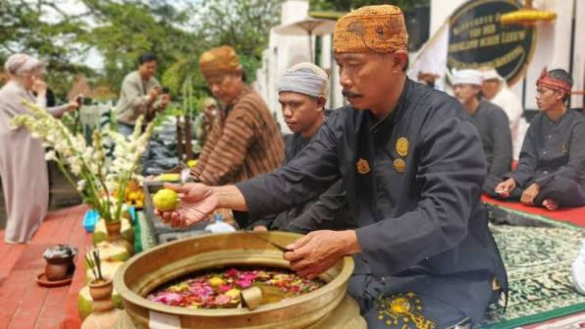 Jamasan Pusaka Ciamis